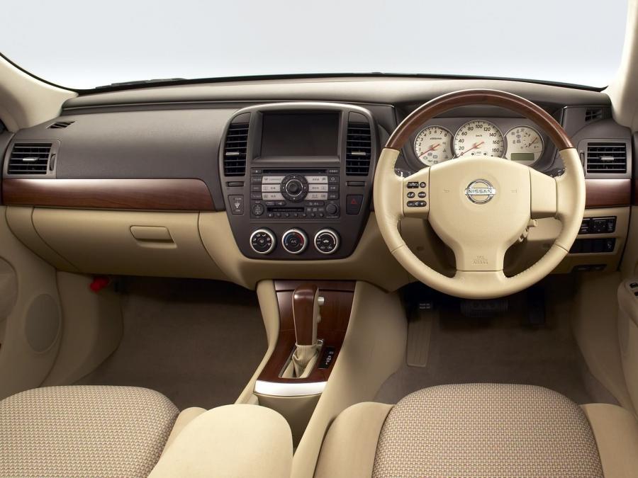  Nissan Bluebird Sylphy Preview 2005 года  (фото 2 из 4)